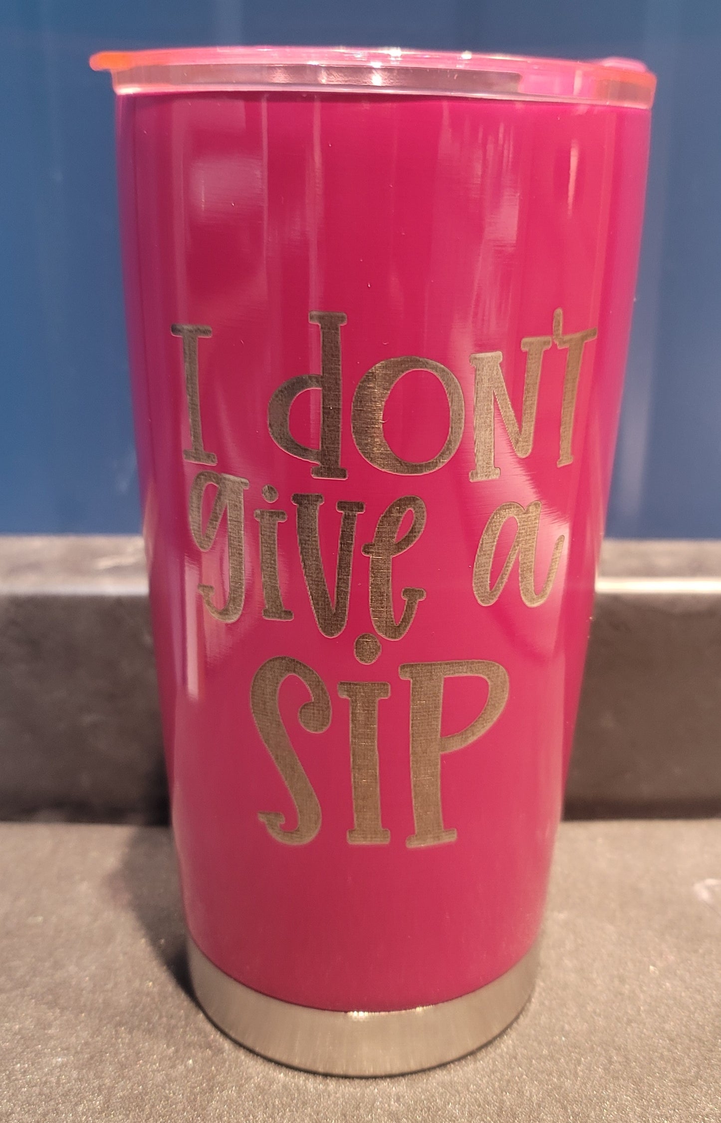 20 oz Tumbler Fuscia etched