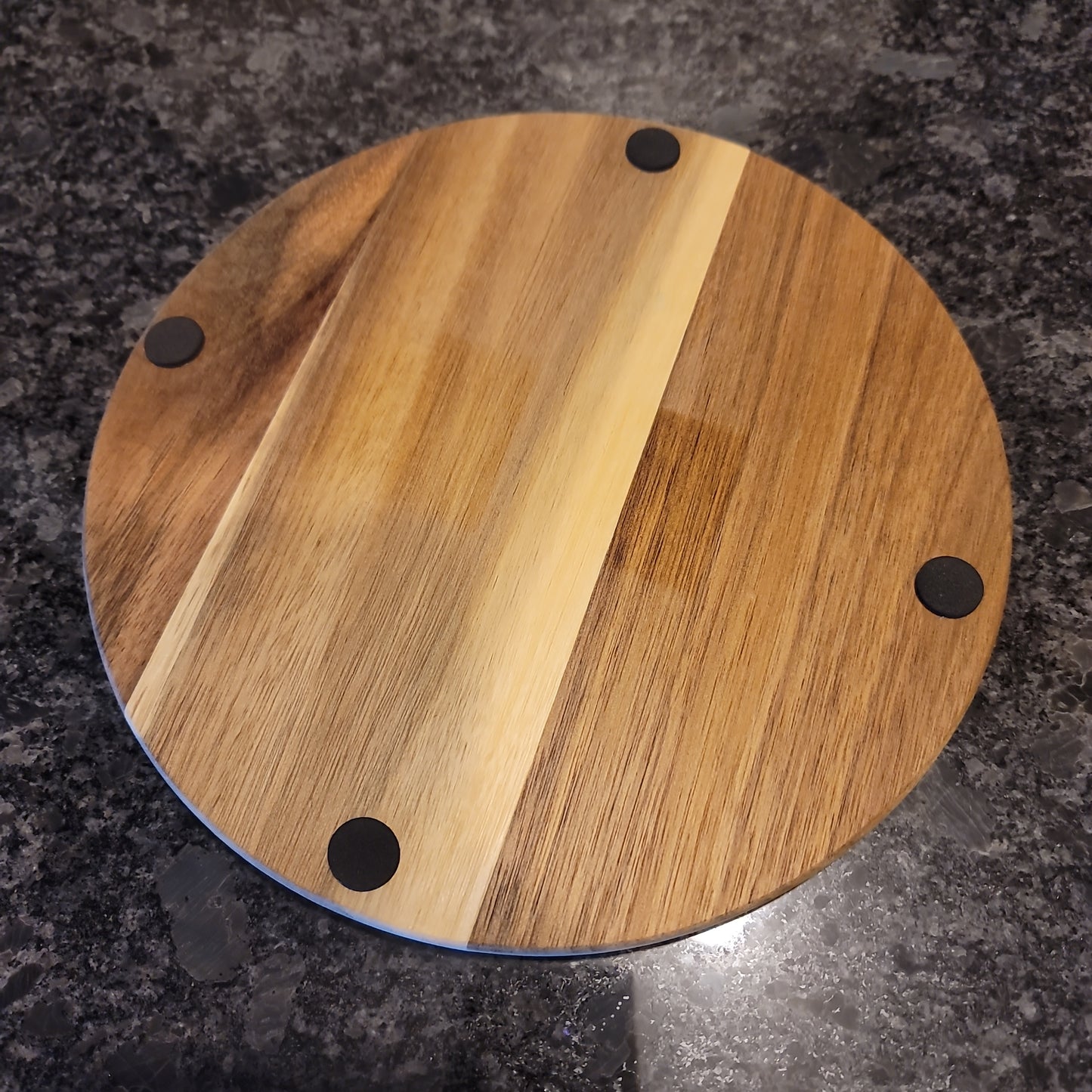 Circle serving trivet