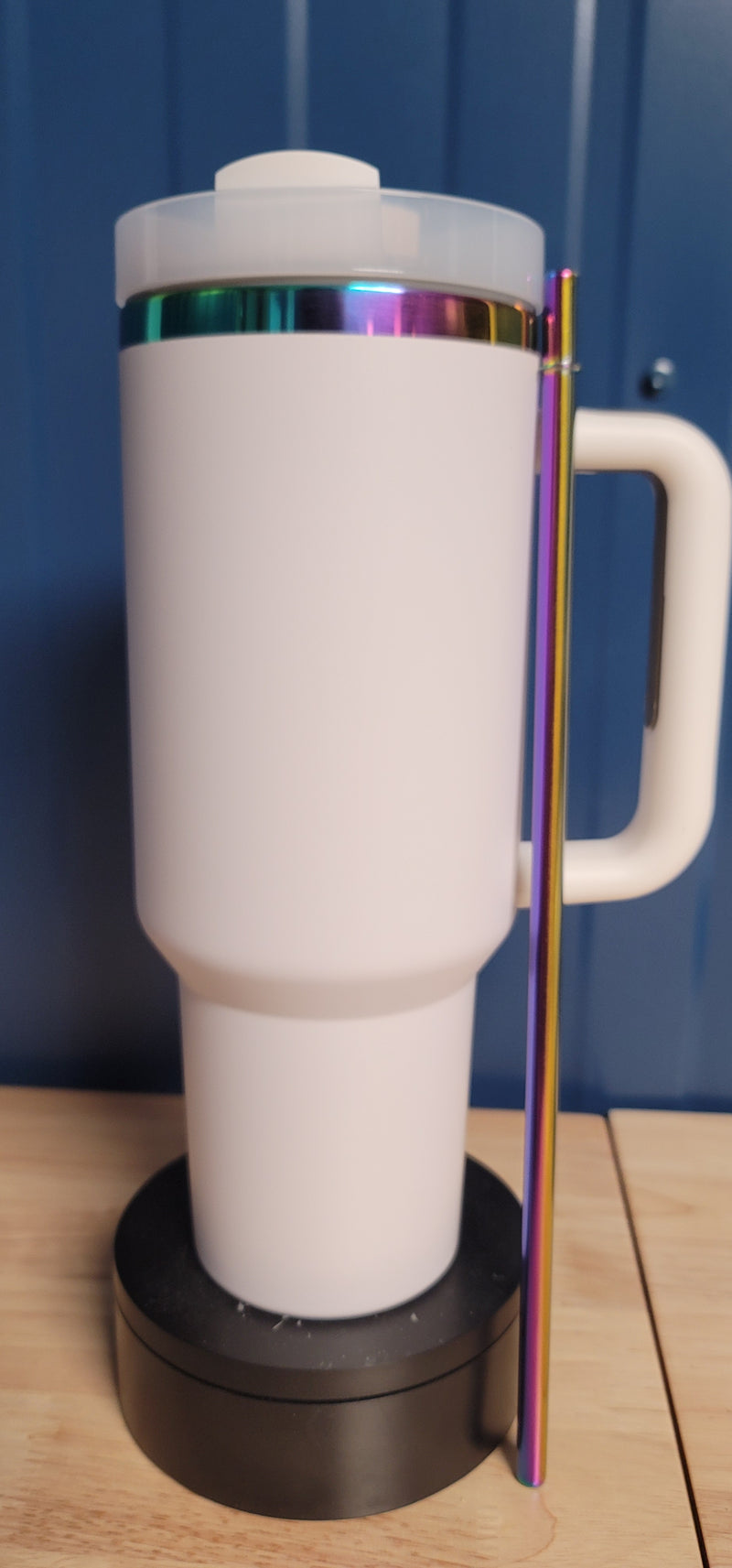 Multi colored underlay tumbler white