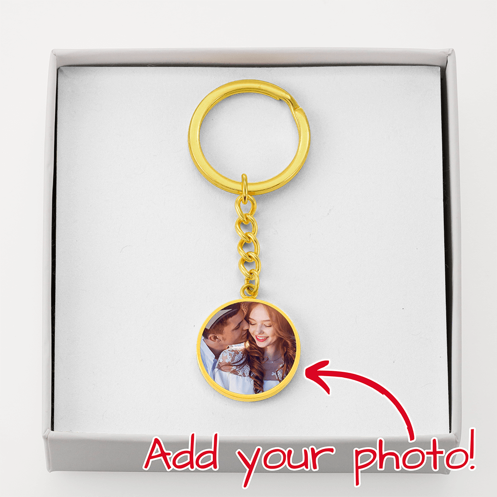 Personalized Circle Photo Keychain – Custom Engraved Silver or Gold Luxury Gift